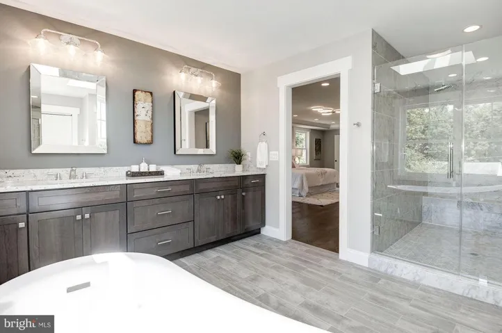920 Circle Dr Se, Vienna, Virginia 22180