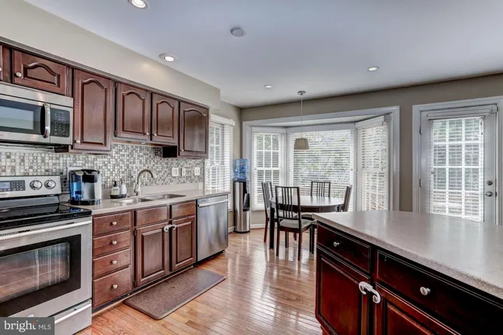 6322 John Charles Lndg, Centreville, Virginia 20121
