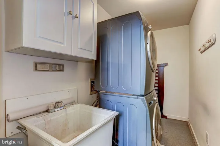 6322 John Charles Lndg, Centreville, Virginia 20121