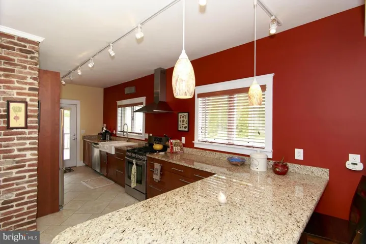 2809 18th St S, Arlington, Virginia 22204