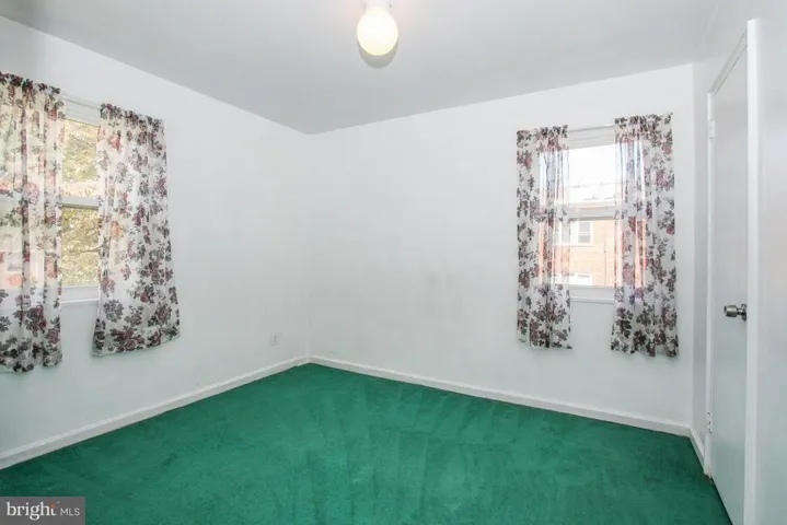 6188 Greenwood Dr #101, Falls Church, Virginia 22044