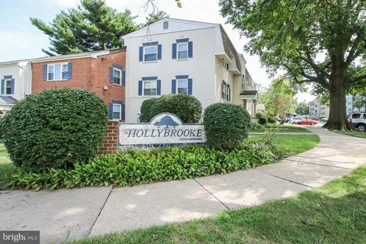 6188 Greenwood Dr #101, Falls Church, Virginia 22044