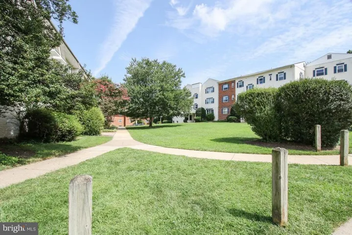 6188 Greenwood Dr #101, Falls Church, Virginia 22044