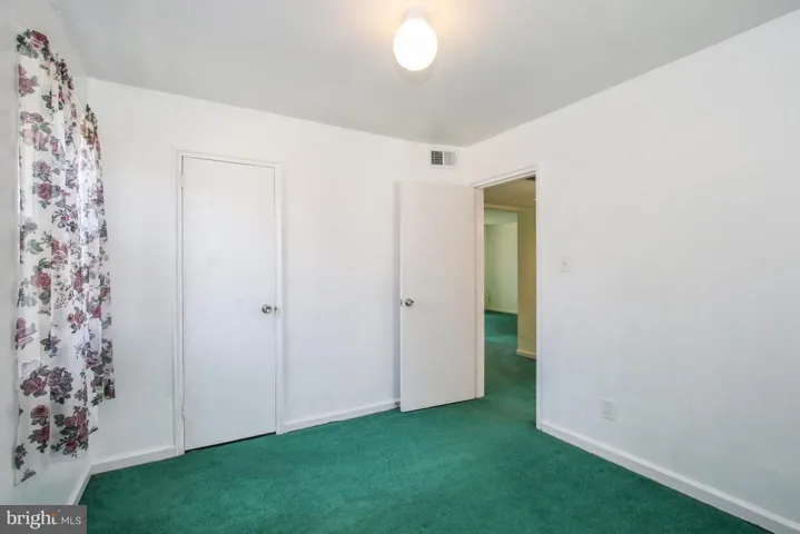 6188 Greenwood Dr #101, Falls Church, Virginia 22044