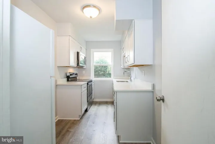 6188 Greenwood Dr #101, Falls Church, Virginia 22044