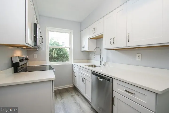6188 Greenwood Dr #101, Falls Church, Virginia 22044