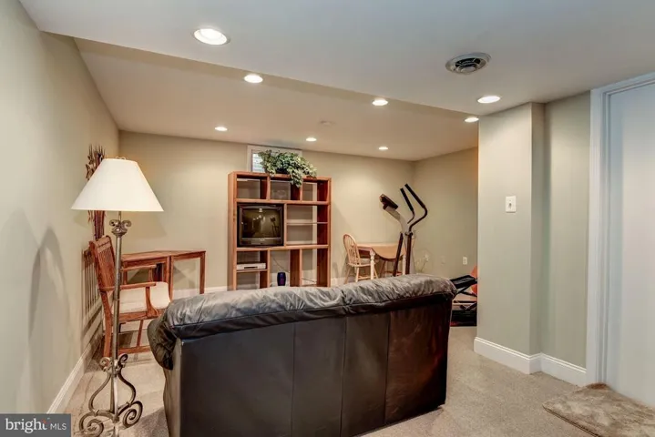 4607 Deming Ave, Alexandria, Virginia 22312