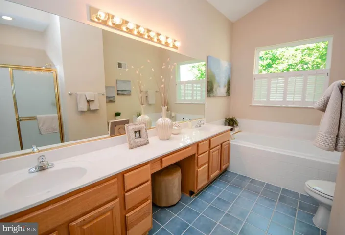 8921 Garden Stone Ln, Fairfax, Virginia 22031
