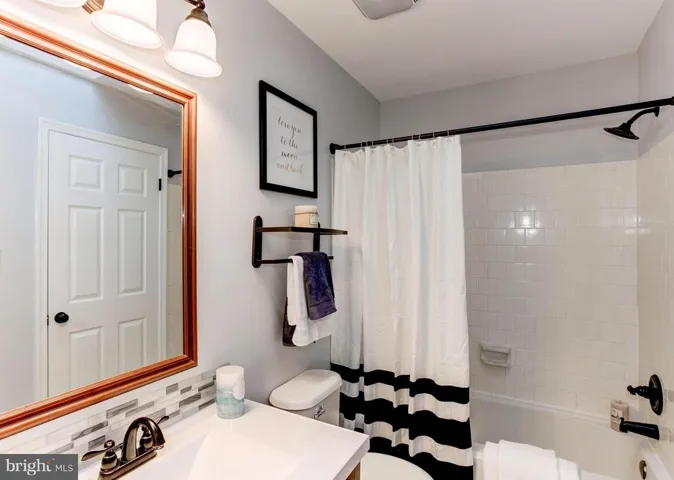 3106 Fennegan Ct, Woodbridge, Virginia 22192