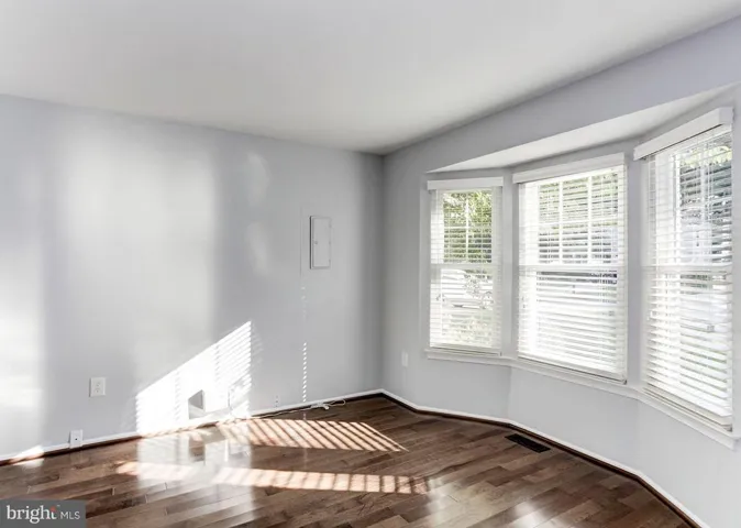 3106 Fennegan Ct, Woodbridge, Virginia 22192