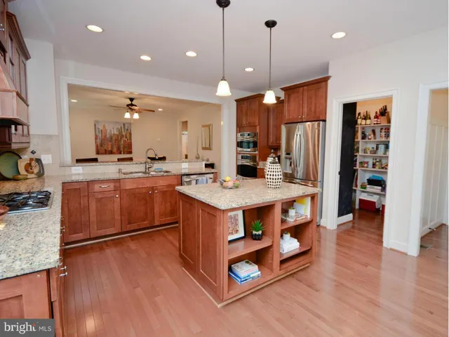 4098 Orchard Dr, Fairfax, Virginia 22032