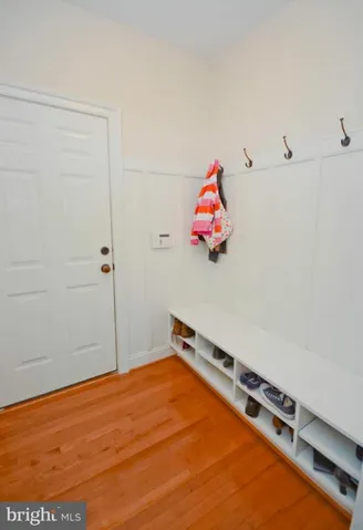4098 Orchard Dr, Fairfax, Virginia 22032