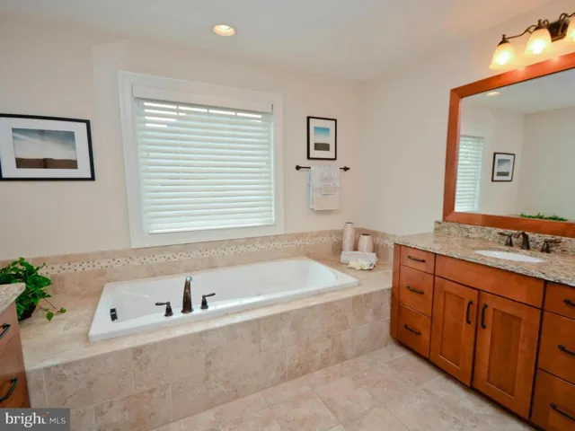 4098 Orchard Dr, Fairfax, Virginia 22032