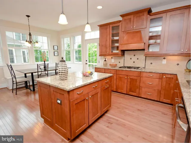 4098 Orchard Dr, Fairfax, Virginia 22032