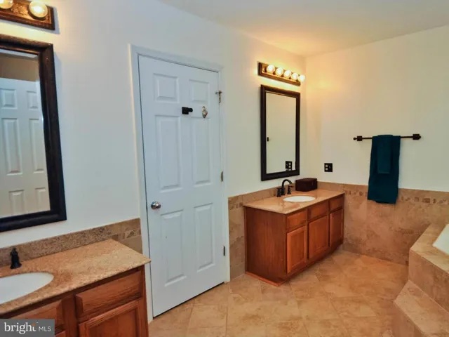 15120 Snapper Ct, Woodbridge, Virginia 22193