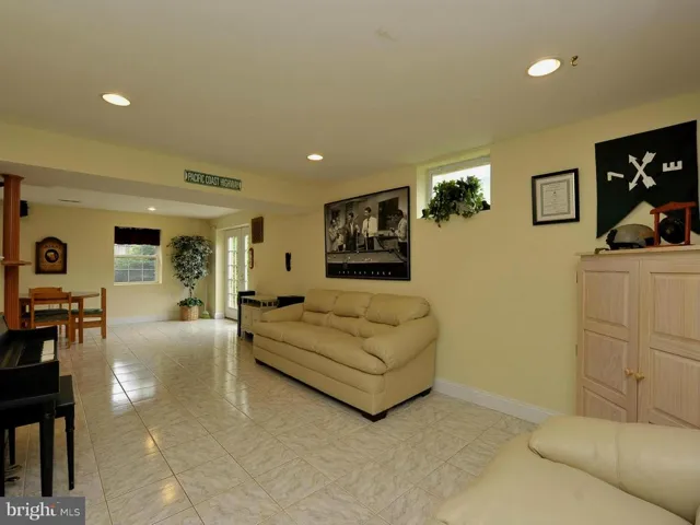 15120 Snapper Ct, Woodbridge, Virginia 22193