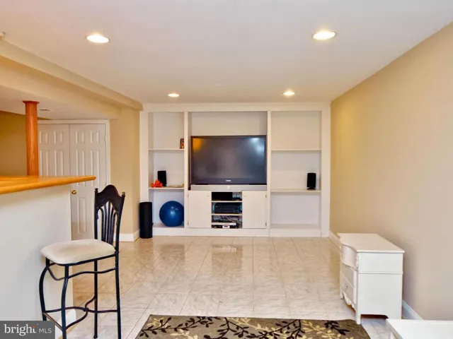 15120 Snapper Ct, Woodbridge, Virginia 22193