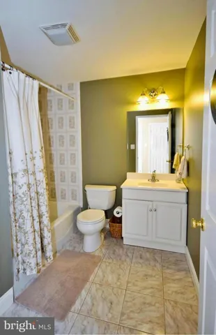 15120 Snapper Ct, Woodbridge, Virginia 22193