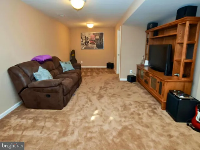 16404 Boatswain Cir, Woodbridge, Virginia 22191