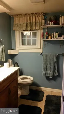 1712 Azalea Ln, Woodbridge, Virginia 22191