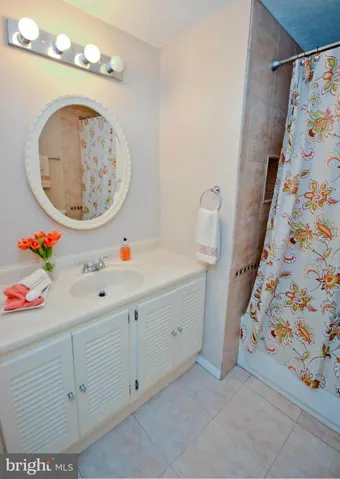 16083 Radburn St, Woodbridge, Virginia 22191