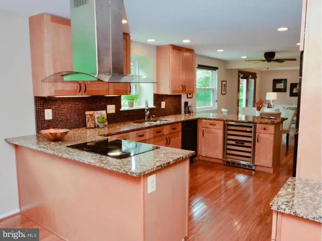 16083 Radburn St, Woodbridge, Virginia 22191