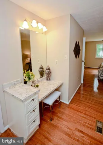 16083 Radburn St, Woodbridge, Virginia 22191