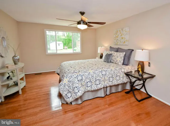 16083 Radburn St, Woodbridge, Virginia 22191
