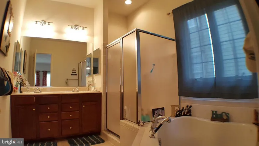 8163 Snead Loop, Gainesville, Virginia 20155