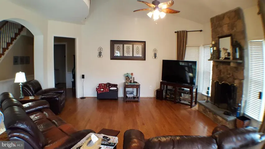8163 Snead Loop, Gainesville, Virginia 20155
