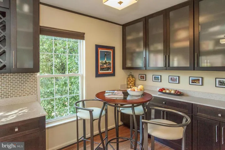 925 Rolfe Pl, Alexandria, Virginia 22314