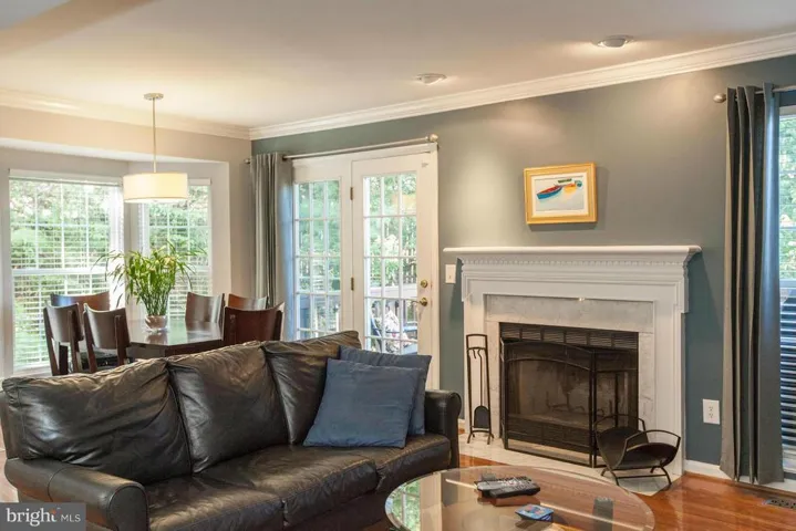 925 Rolfe Pl, Alexandria, Virginia 22314