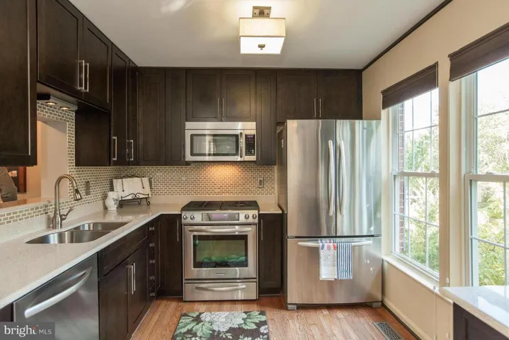925 Rolfe Pl, Alexandria, Virginia 22314