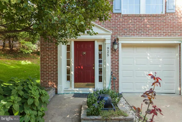 925 Rolfe Pl, Alexandria, Virginia 22314
