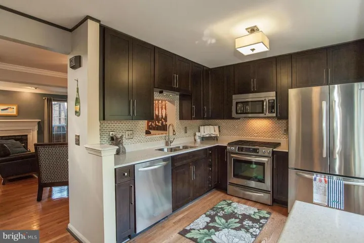 925 Rolfe Pl, Alexandria, Virginia 22314