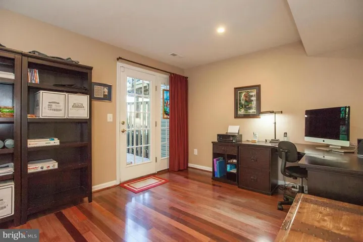 925 Rolfe Pl, Alexandria, Virginia 22314