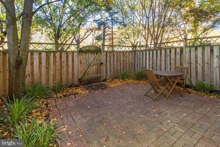 5403 Wycklow Ct, Alexandria, Virginia 22304