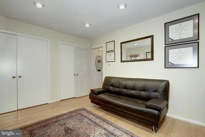 5403 Wycklow Ct, Alexandria, Virginia 22304