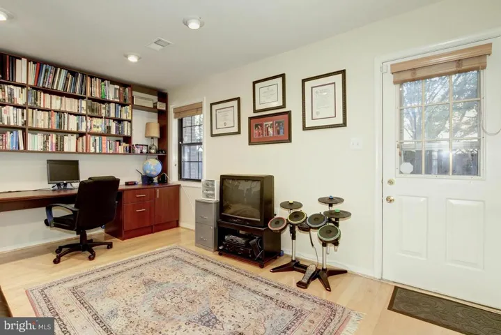 5403 Wycklow Ct, Alexandria, Virginia 22304