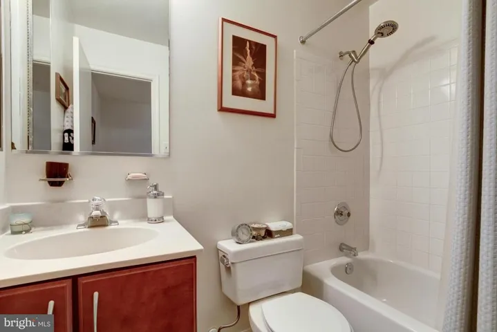 5403 Wycklow Ct, Alexandria, Virginia 22304