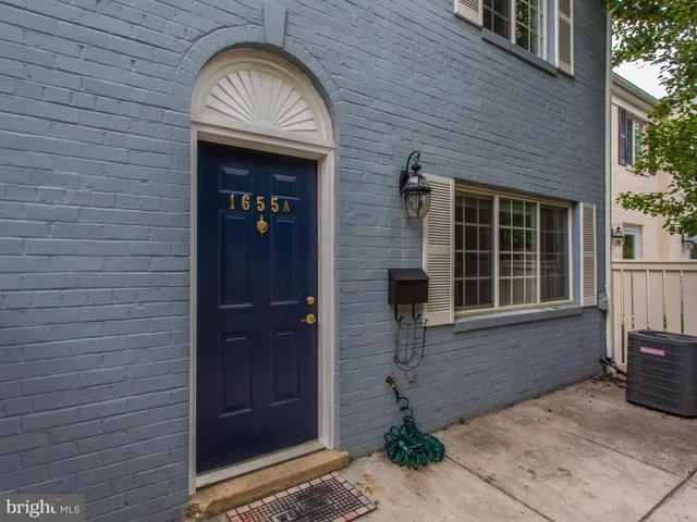 1655 Van Dorn St N #a, Alexandria, Virginia 22304