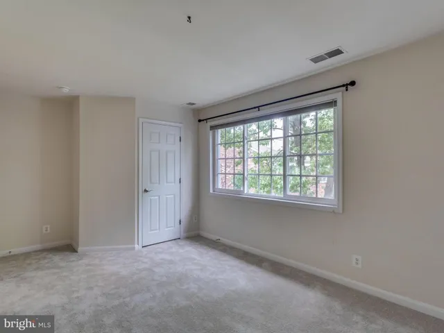 1655 Van Dorn St N #a, Alexandria, Virginia 22304