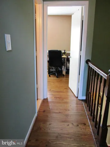 142 Edinburgh Sq, Sterling, Virginia 20164