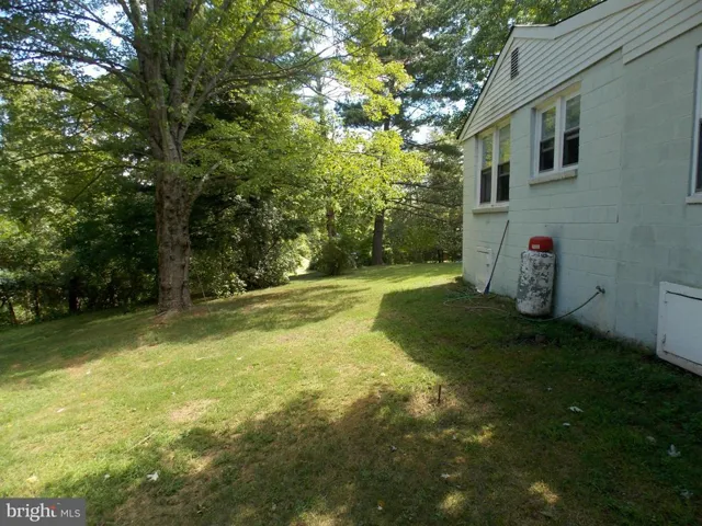 21233 Augusta Dr, Sterling, Virginia 20164