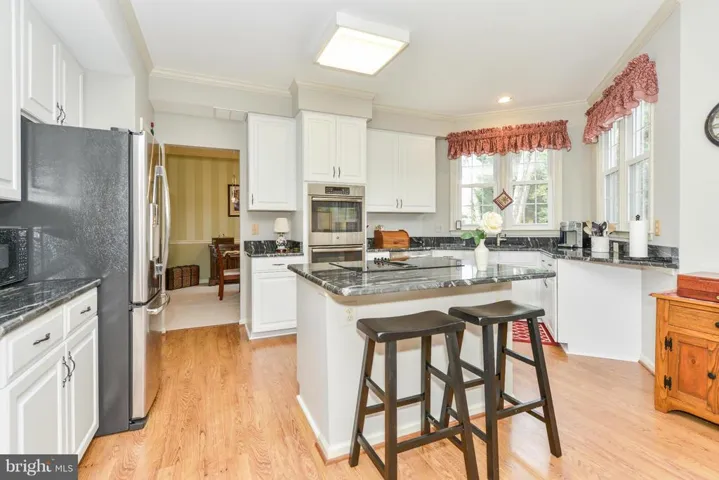 46594 Kingschase Ct, Sterling, Virginia 20165