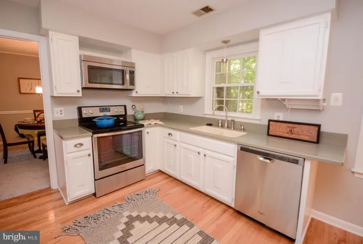 114 Autumn Dr, Stafford, Virginia 22556