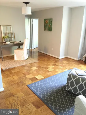 6641 Wakefield Dr #320, Alexandria, Virginia 22307