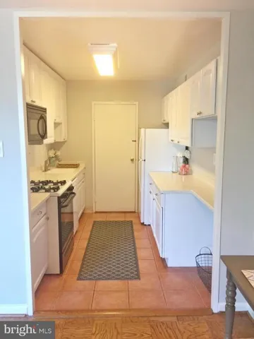 6641 Wakefield Dr #320, Alexandria, Virginia 22307
