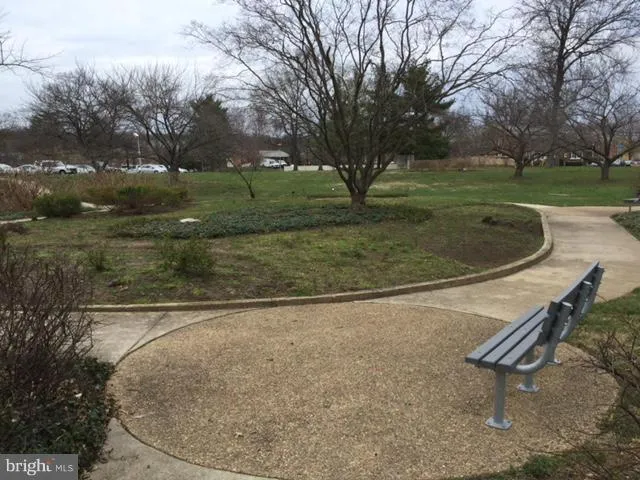 6641 Wakefield Dr #320, Alexandria, Virginia 22307