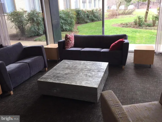 6641 Wakefield Dr #320, Alexandria, Virginia 22307